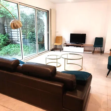Bamboo Holiday home Meudon